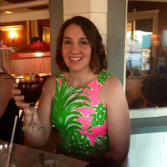 Meet your Posher, Lynette - Picture 1 of 8